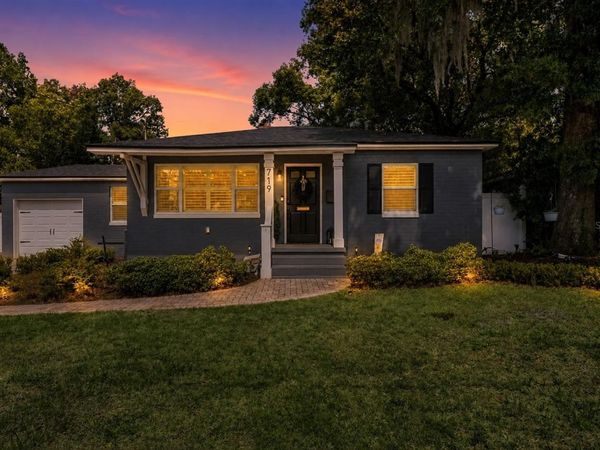 719 WARWICK PLACE, ORLANDO, FL 32803