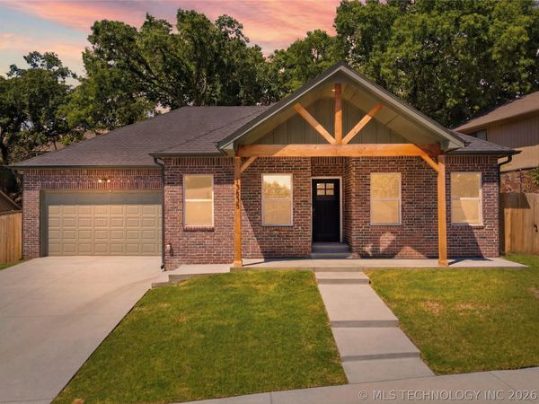 13835 E 27th Place E, Tulsa, OK 74134