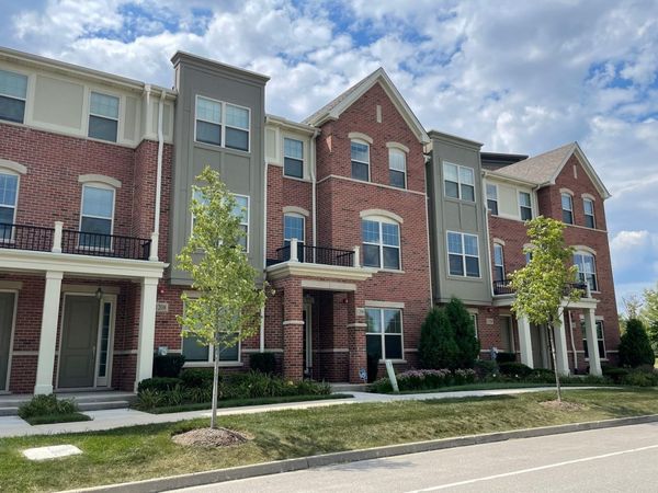 1206 Byrne Boulevard , Vernon Hills, IL 60061