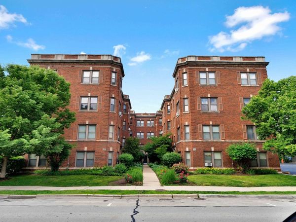 58 Forest Avenue , Unit 2S, Riverside, IL 60546