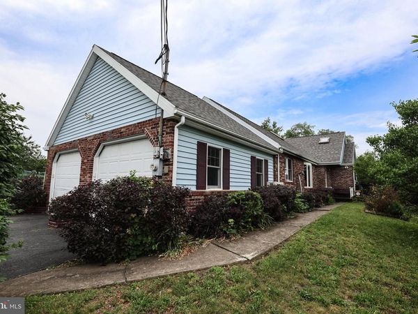 6 TIOGA STREET, ELYSBURG, PA 17824