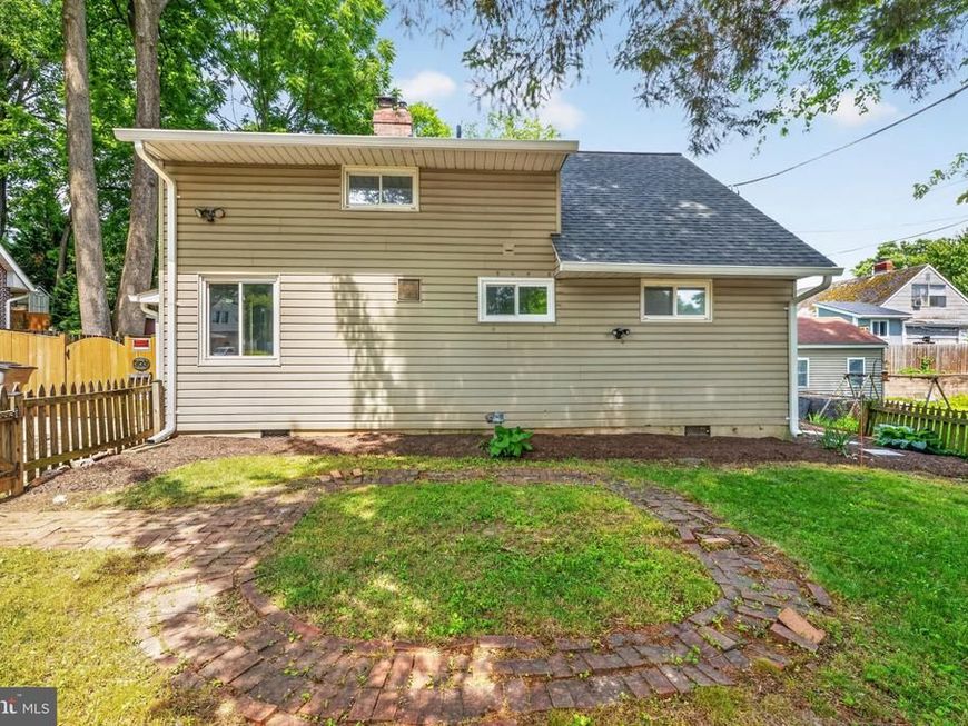 303 Nimitz Avenue, Rockville, MD 20851 Main Photo