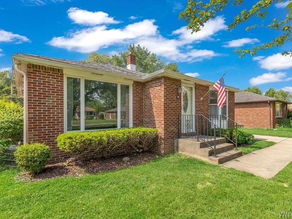 185 Siegfried Drive , Buffalo, NY 14221