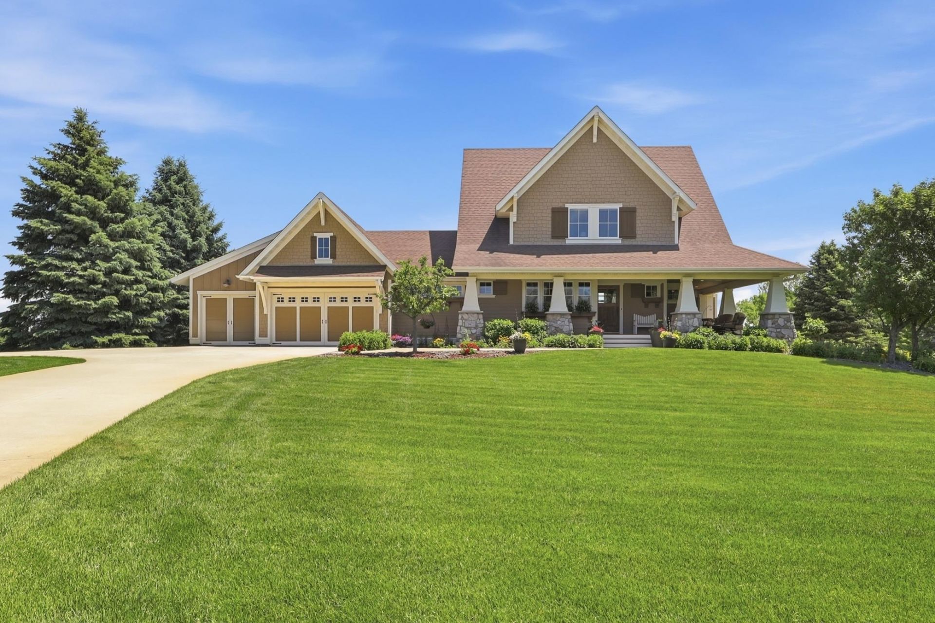 19475 Oak Grove Avenue, Prior Lake, MN 55372 Main Photo