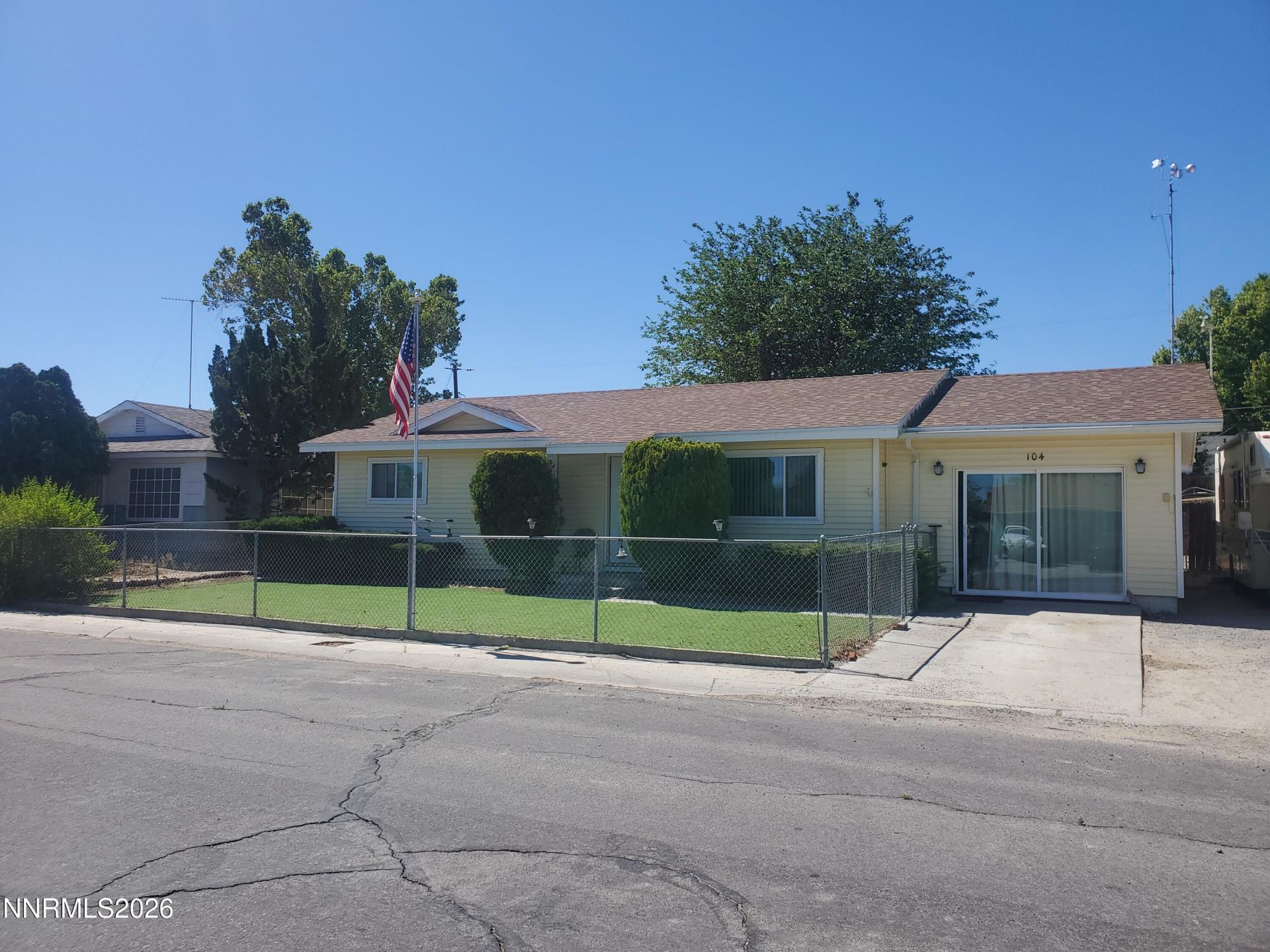 104 W 3rd Street, Hawthorne, NV 89415 Main Photo