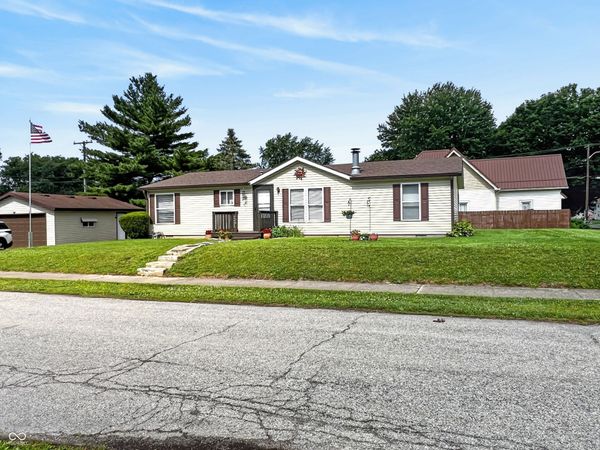 106 N East Street , Carthage, IN 46115