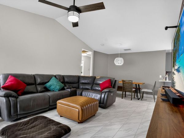 6221 Country Fair Circle, Boynton Beach, FL 33437