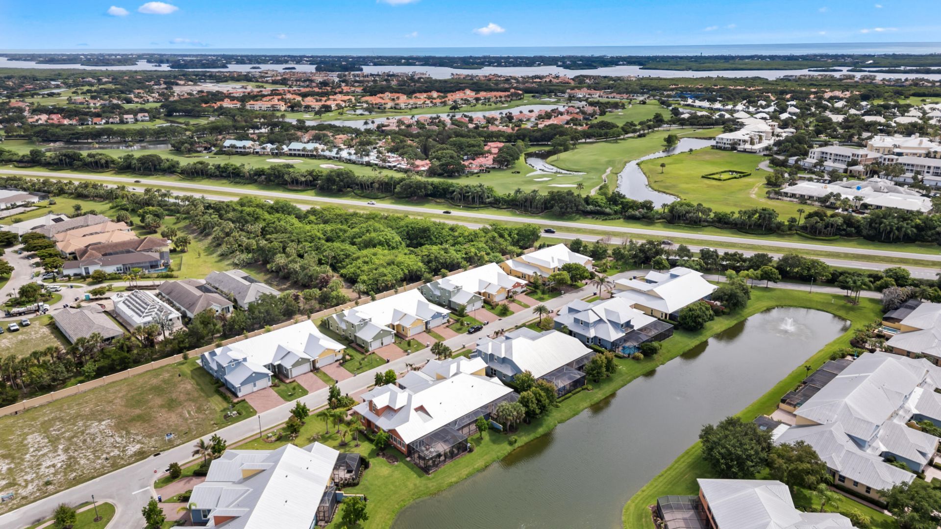 2025 Bridgepointe Circle, Unit 118, Vero Beach, FL 32967 Photo