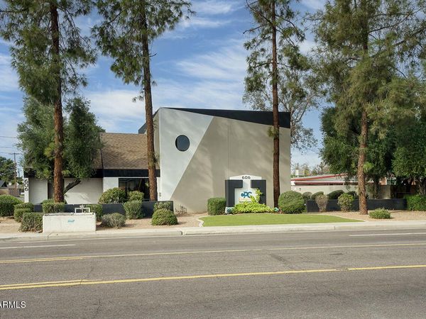 606 N STAPLEY Drive, Mesa, AZ 85203