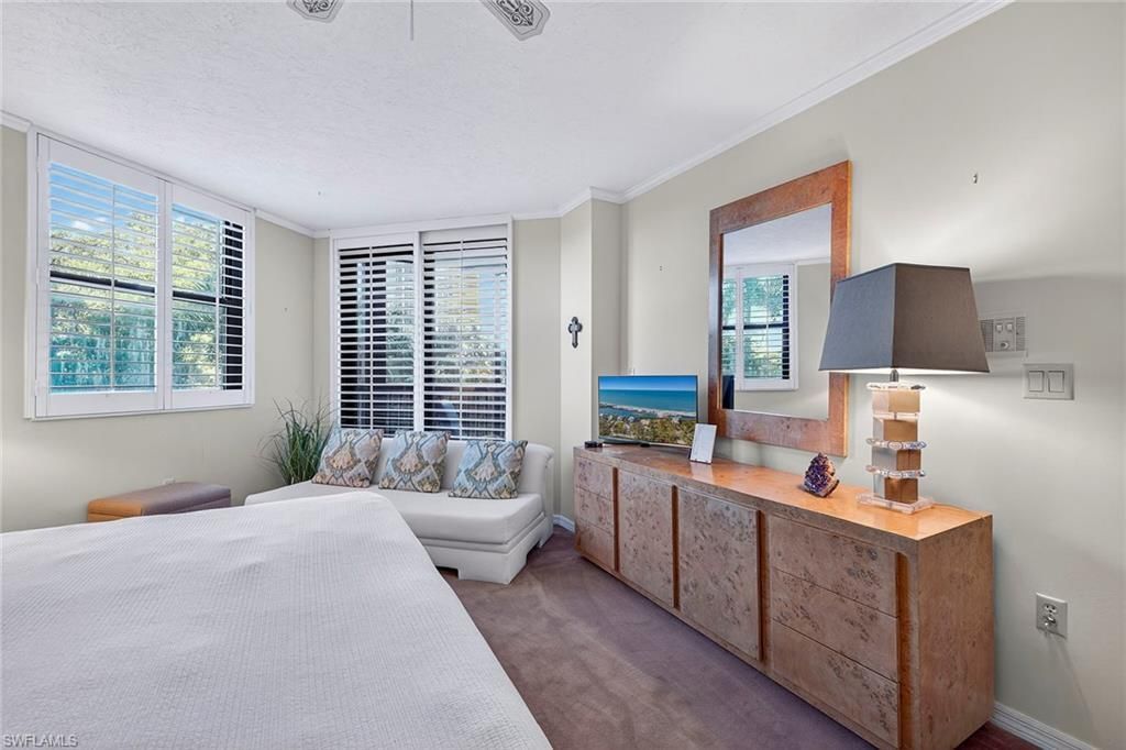 6075 Pelican Bay Blvd, Unit 204, Naples, FL 34108 Photo