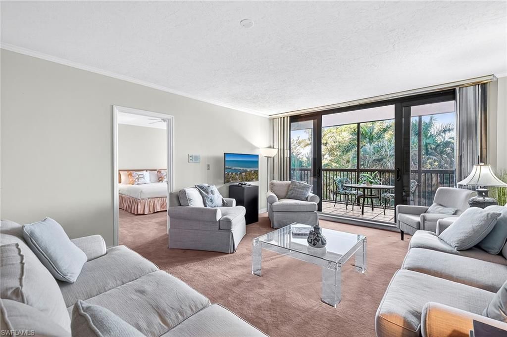 6075 Pelican Bay Blvd, Unit 204, Naples, FL 34108 Photo