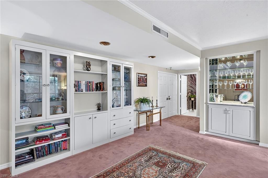6075 Pelican Bay Blvd, Unit 204, Naples, FL 34108 Photo