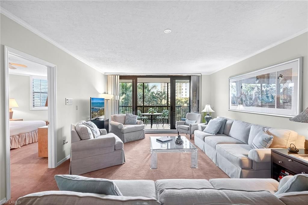6075 Pelican Bay Blvd, Unit 204, Naples, FL 34108 Photo