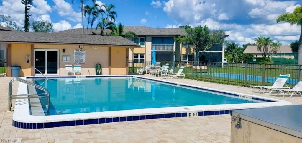 16881 Davis Rd , Unit 712, Fort Myers, FL 33908 Photo