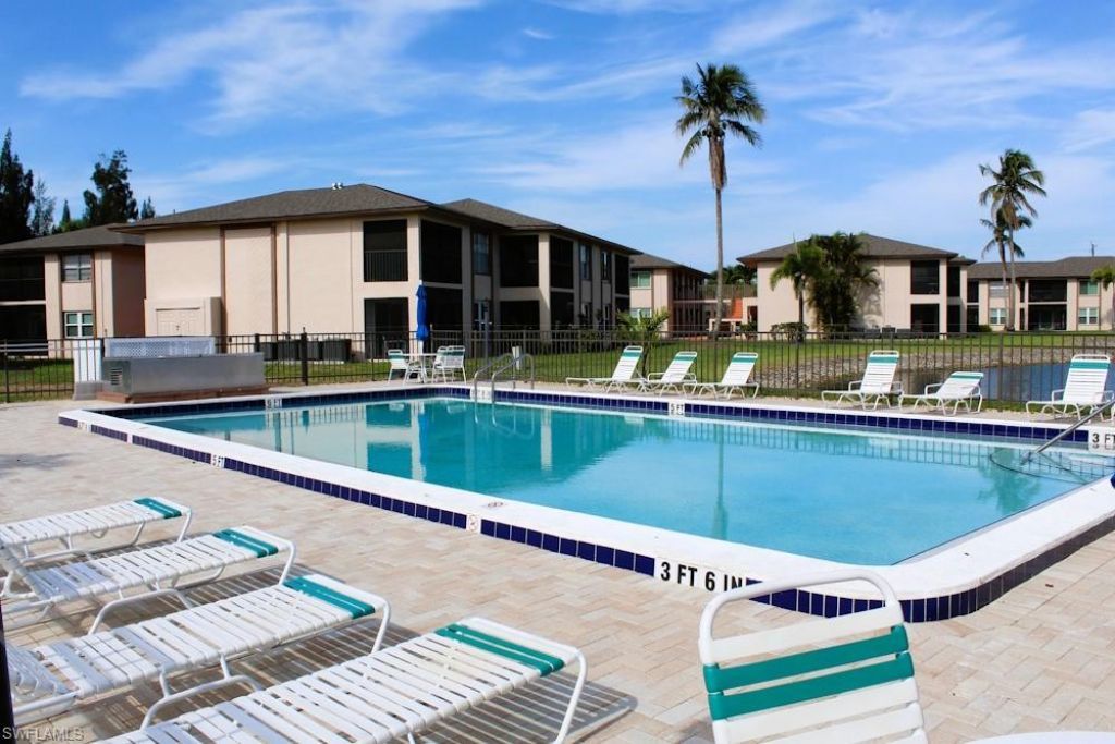 16881 Davis Rd , Unit 712, Fort Myers, FL 33908 Photo