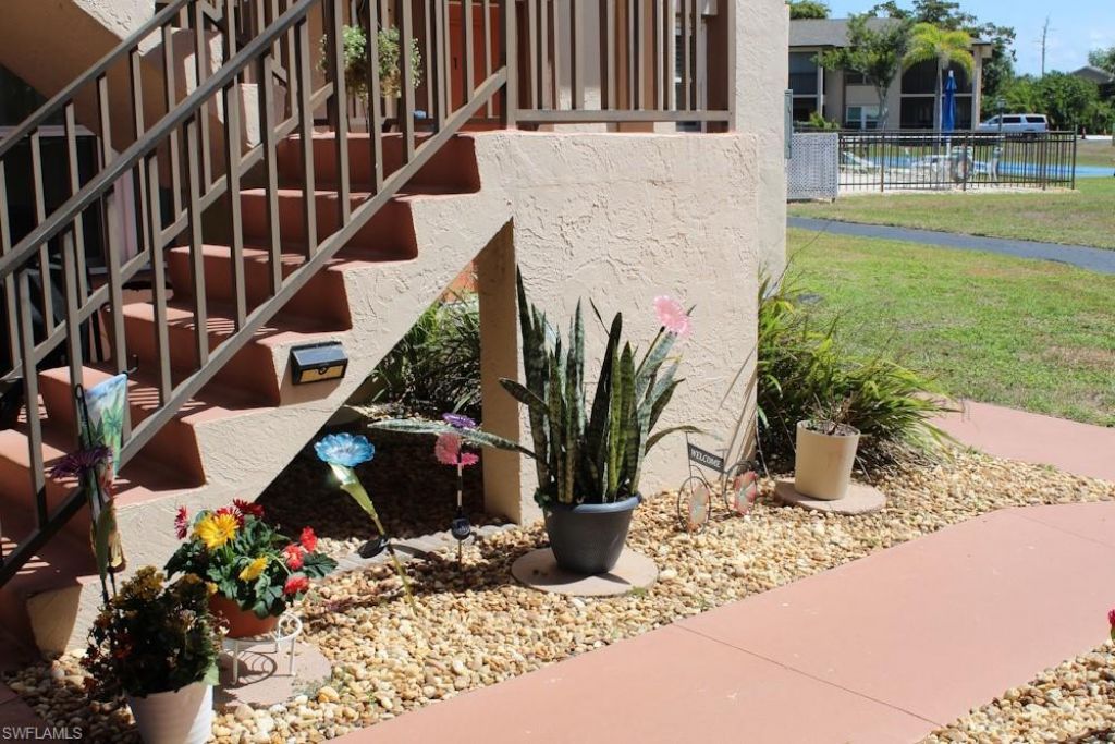 16881 Davis Rd , Unit 712, Fort Myers, FL 33908 Photo