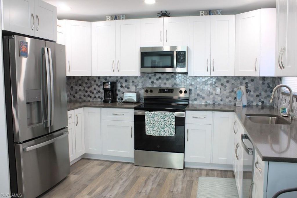 16881 Davis Rd , Unit 712, Fort Myers, FL 33908 Photo