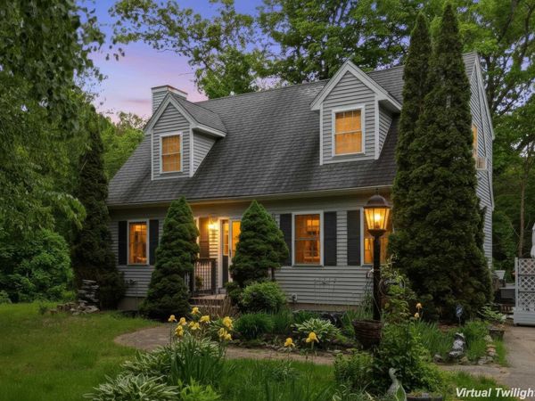 4 Norris Farm Road, Raymond, NH 03077