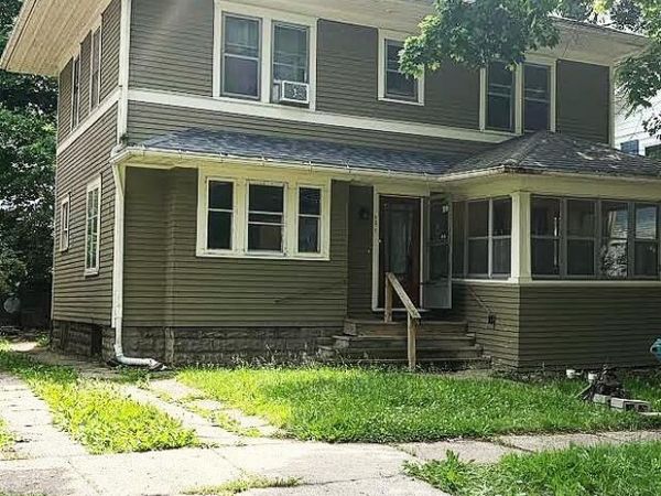 435 Regent Street, Lansing, MI 48912