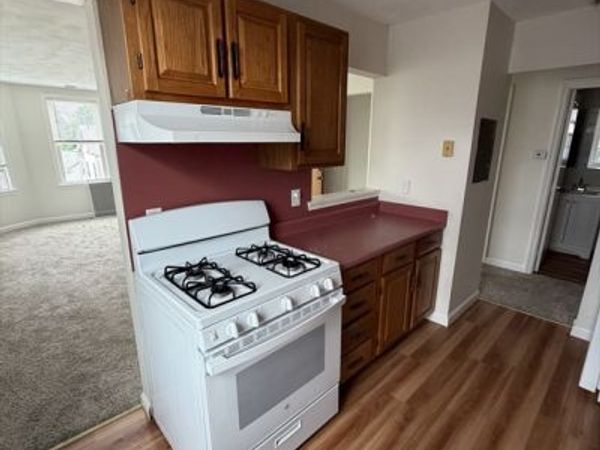 72 Cabot St, Unit 8, Beverly, MA 01915