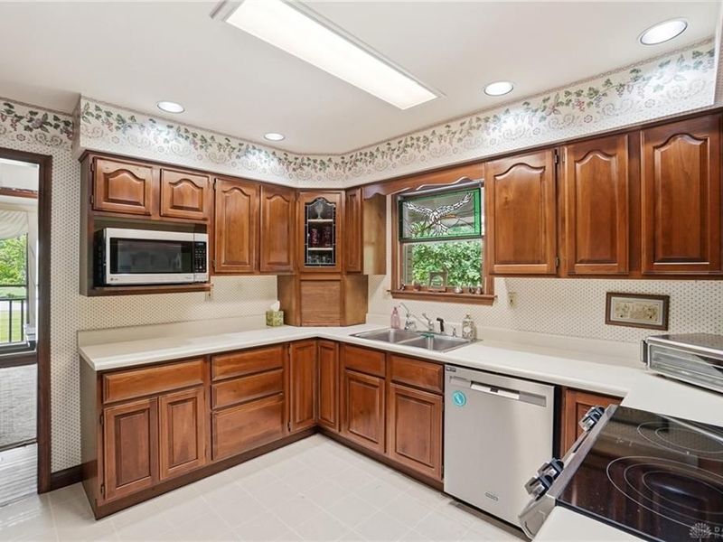 1596 Bending Tree Drive, German Township, OH 45344 Photo 12