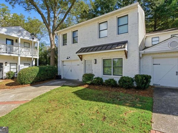 230 West Avenue, UNIT 5, Carrollton, GA 30117