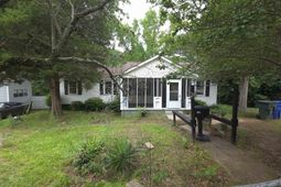 431 Pineneedle Road  photo 4