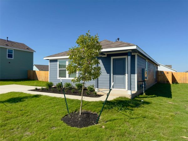 2210 Cyclone DR , Lockhart, TX 78644