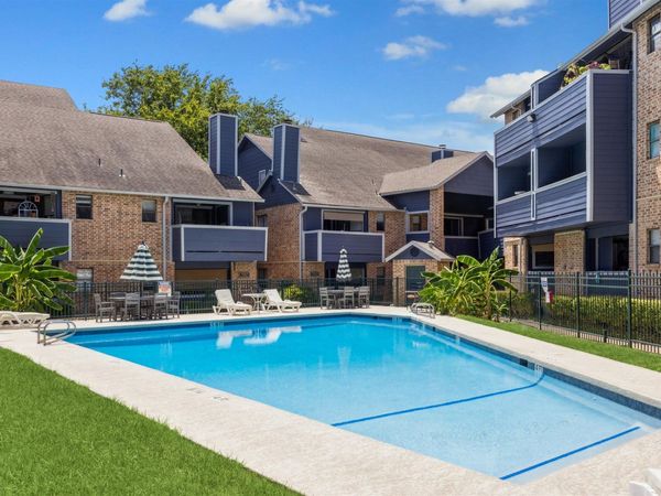 2500 Burleson RD , Unit 200, Austin, TX 78741