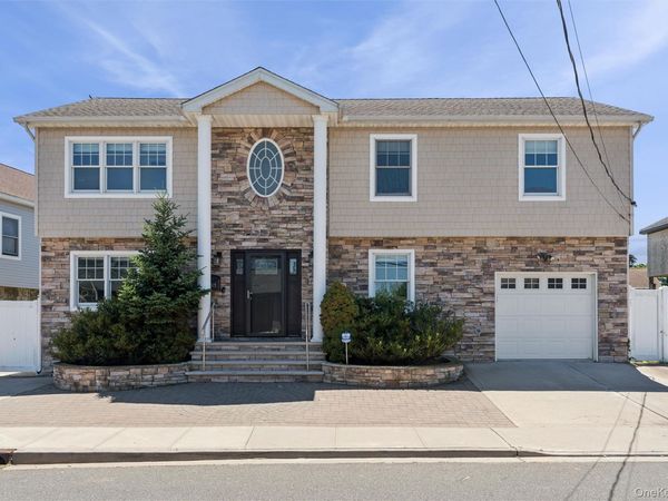 161 Barbara Road , Bellmore, NY 11710