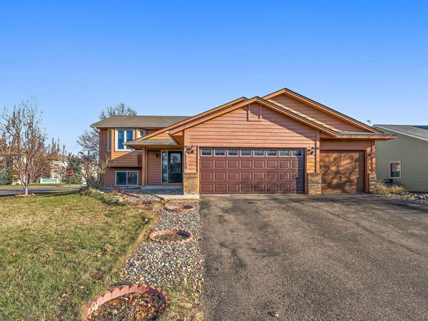 15720 Gallery Avenue , Apple Valley, MN 55124