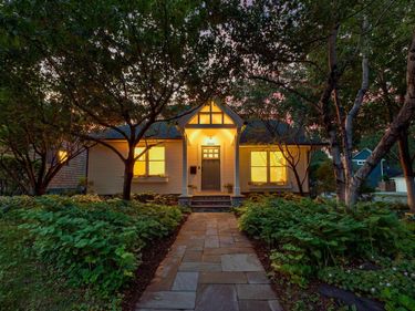 3800 Upton Avenue S, Minneapolis, MN 55410