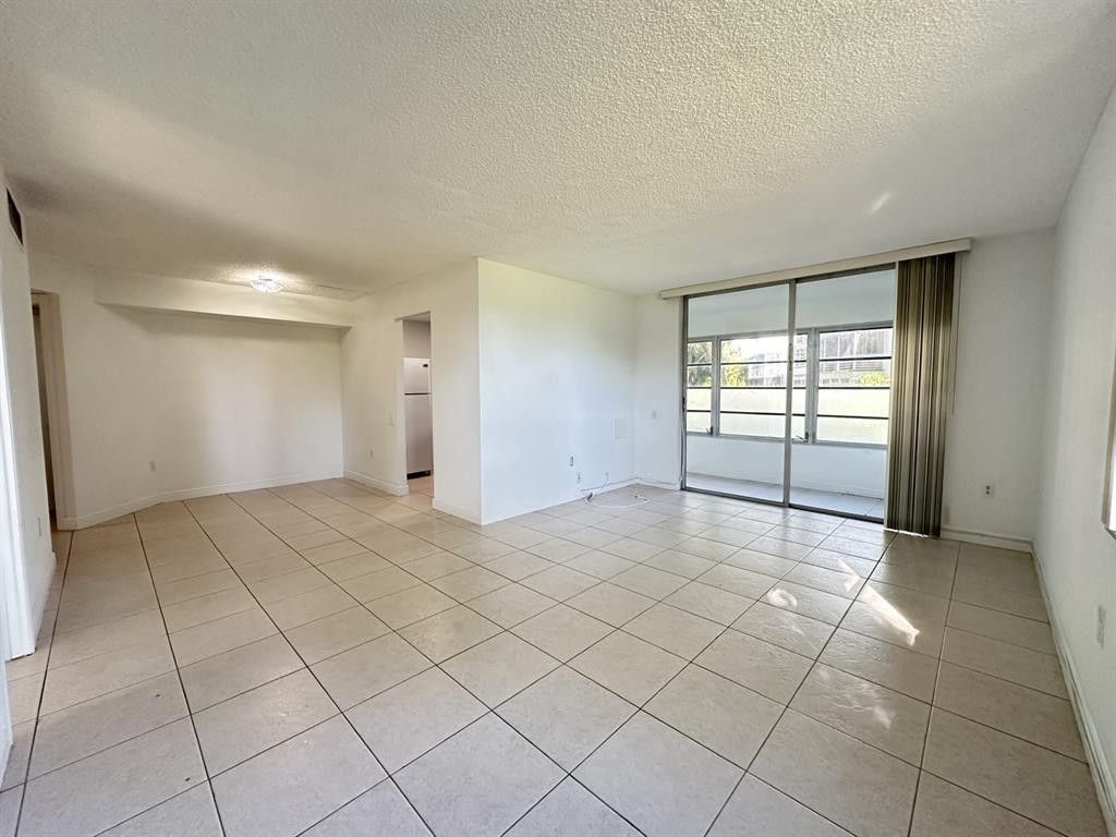 9401 Lime Bay Boulevard, Unit 115, Tamarac, FL 33321 Photo