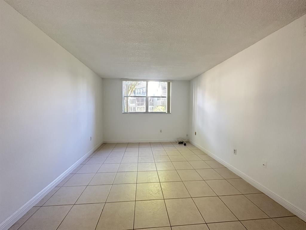 9401 Lime Bay Boulevard, Unit 115, Tamarac, FL 33321 Photo