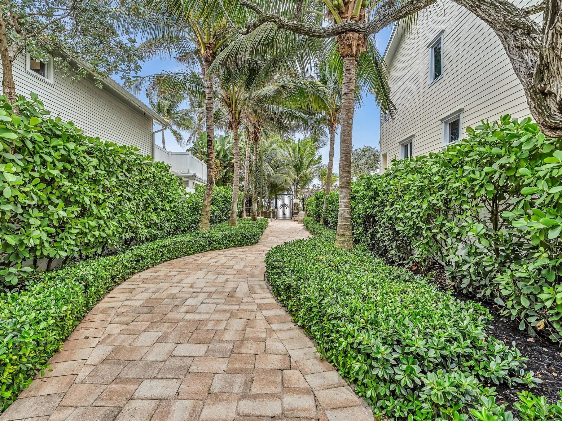 1903 Bay Drive, Pompano Beach, FL 33062 Photo