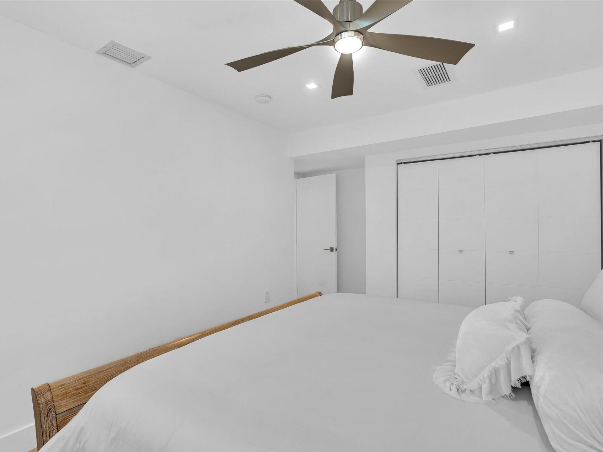 1903 Bay Drive, Pompano Beach, FL 33062 Photo