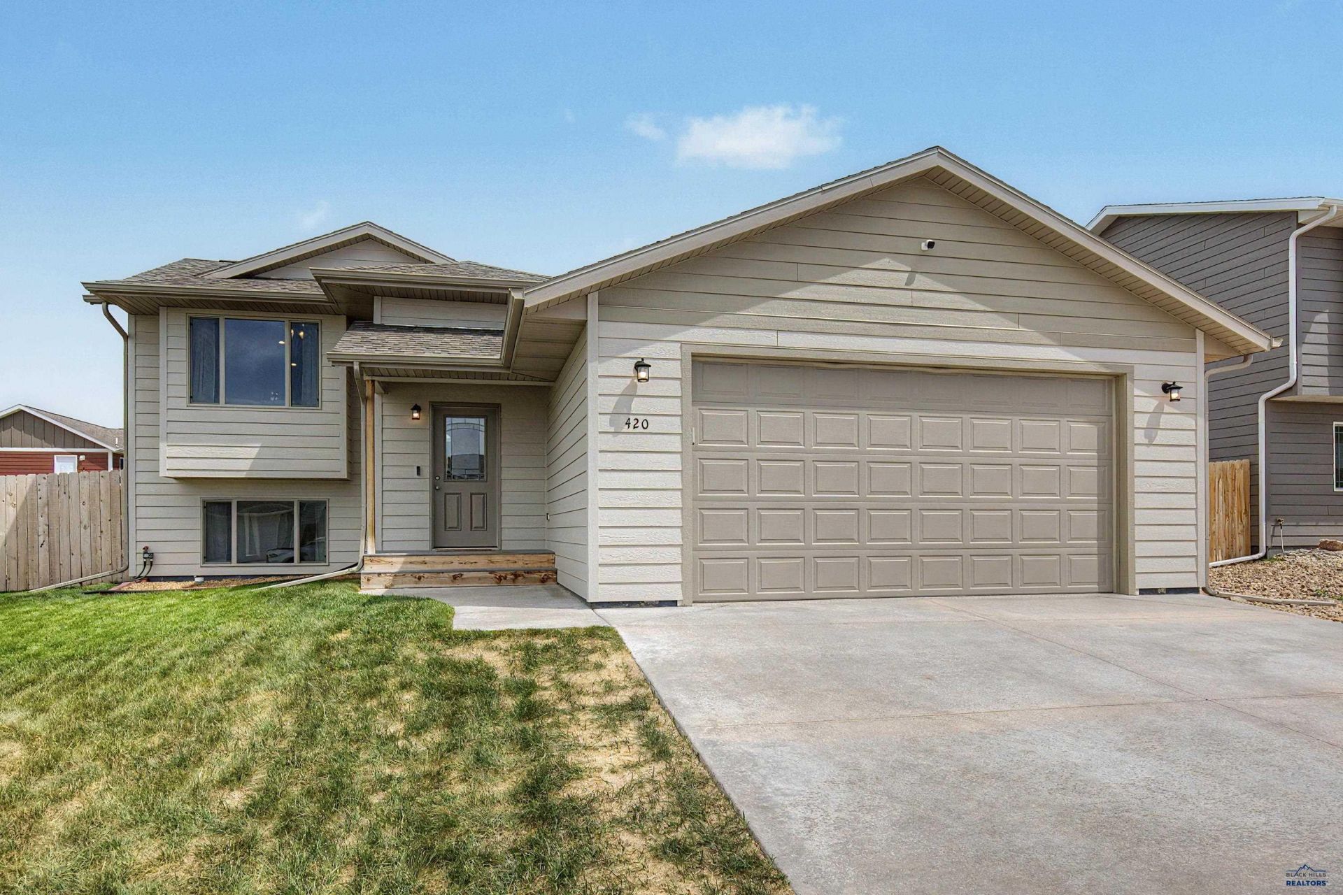 420 Yelner Dr, Box Elder, SD 57719 Main Photo