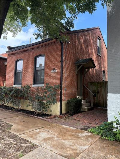 2720 Mcnair Avenue, Saint Louis, MO 63118 Main Photo