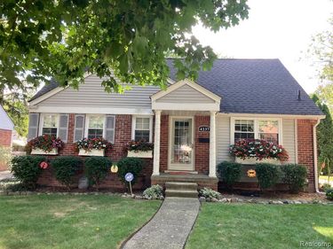 4237 Wakefield Road, Berkley, MI 48072