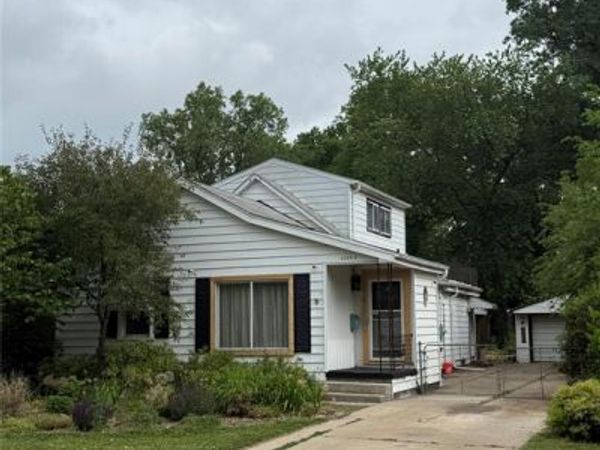 30066 Bock Street, Garden City, MI 48135