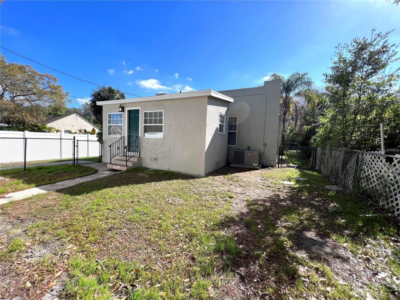 1240 15th Street N, Saint Petersburg, FL 33705 Photo