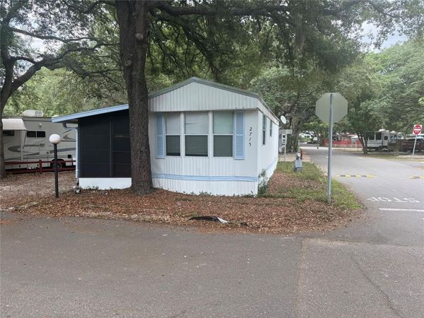 3000 CLARCONA ROAD , Unit 2715, APOPKA, FL 32703