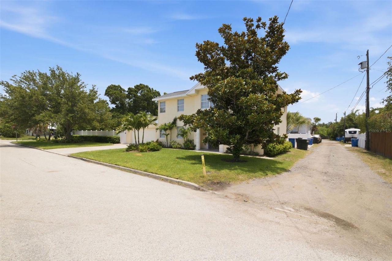 1470 28th Avenue N, Saint Petersburg, FL 33704 Photo