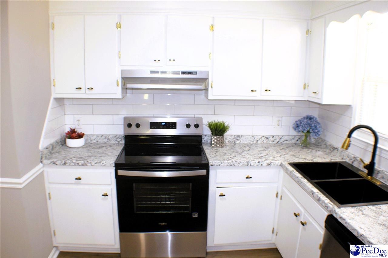 1814 Hawk Hill Drive Photo 11