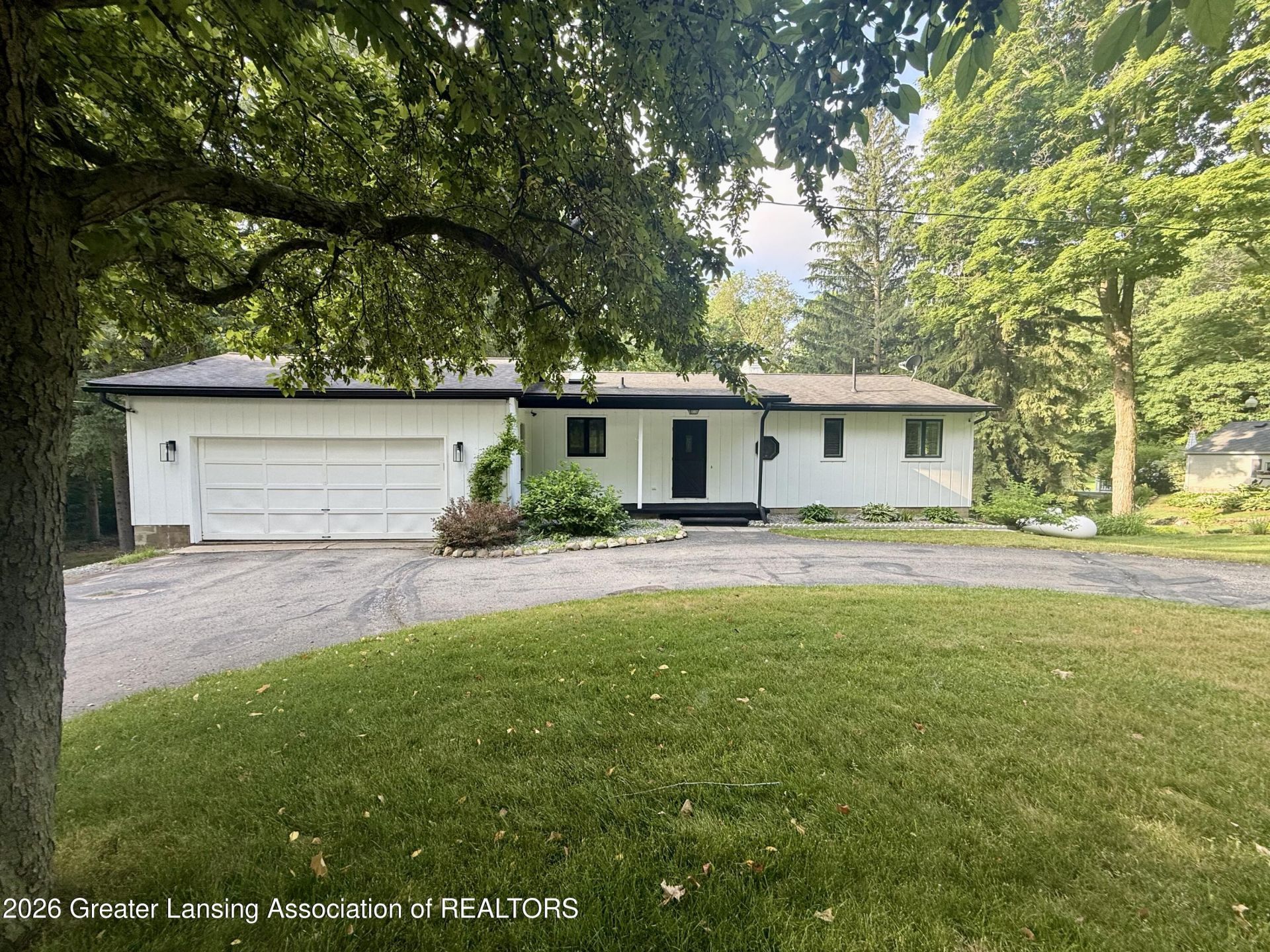 11766 Burke Highway, Dimondale, MI 48821 Main Photo