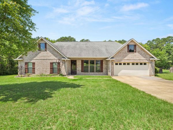 3652 Belview , Leesville, LA 71446