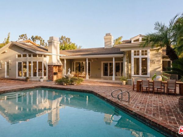 16457 Marbro Drive, Encino, CA 91436