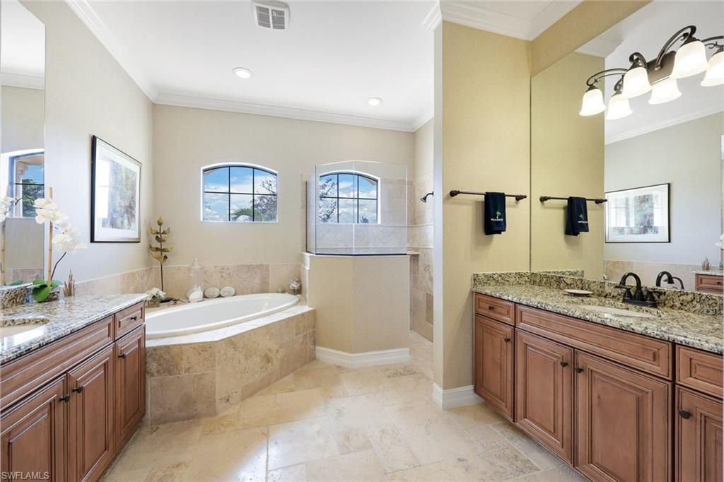 9856 Corso Bello Dr, Naples, FL 34113 Photo