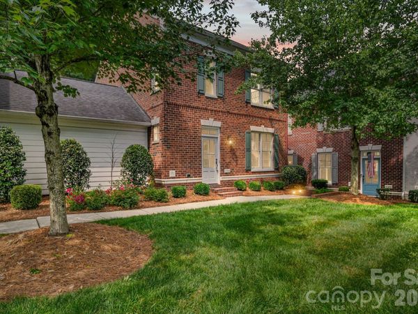 718 Kingsley Way , Belmont, NC 28012