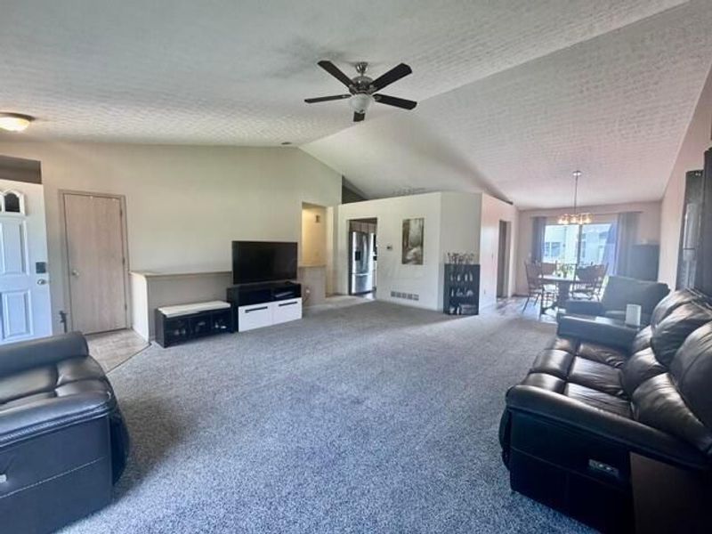 6306 Leslie Anne Court, Grove City, OH 43123 Photo 9